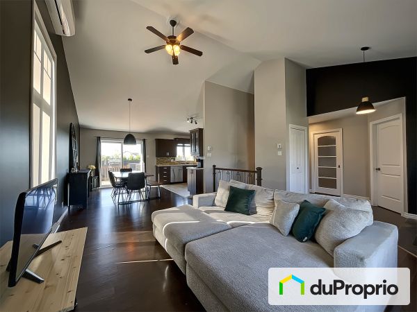 2475, rue du Chancelier, Drummondville (Drummondville) à vendre