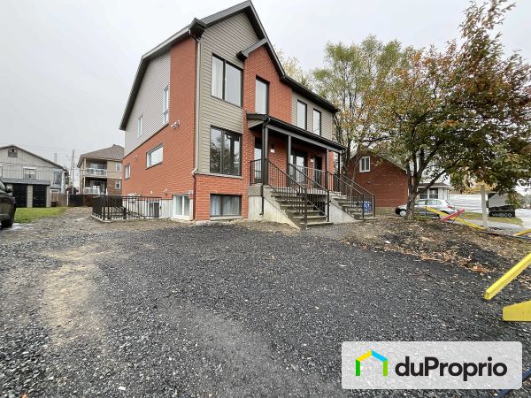 3167 rue Mackay, Longueuil (St-Hubert) for sale