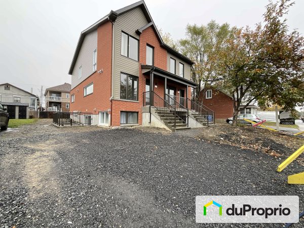 3165, rue Mackay, Longueuil (St-Hubert) à vendre