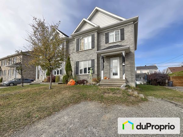 631, avenue Albert-Rousseau, St-Étienne-De-Lauzon à vendre