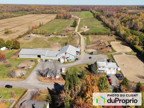 2052 boulevard Saint-Joseph Ouest, St-Majorique-De-Grantham for sale