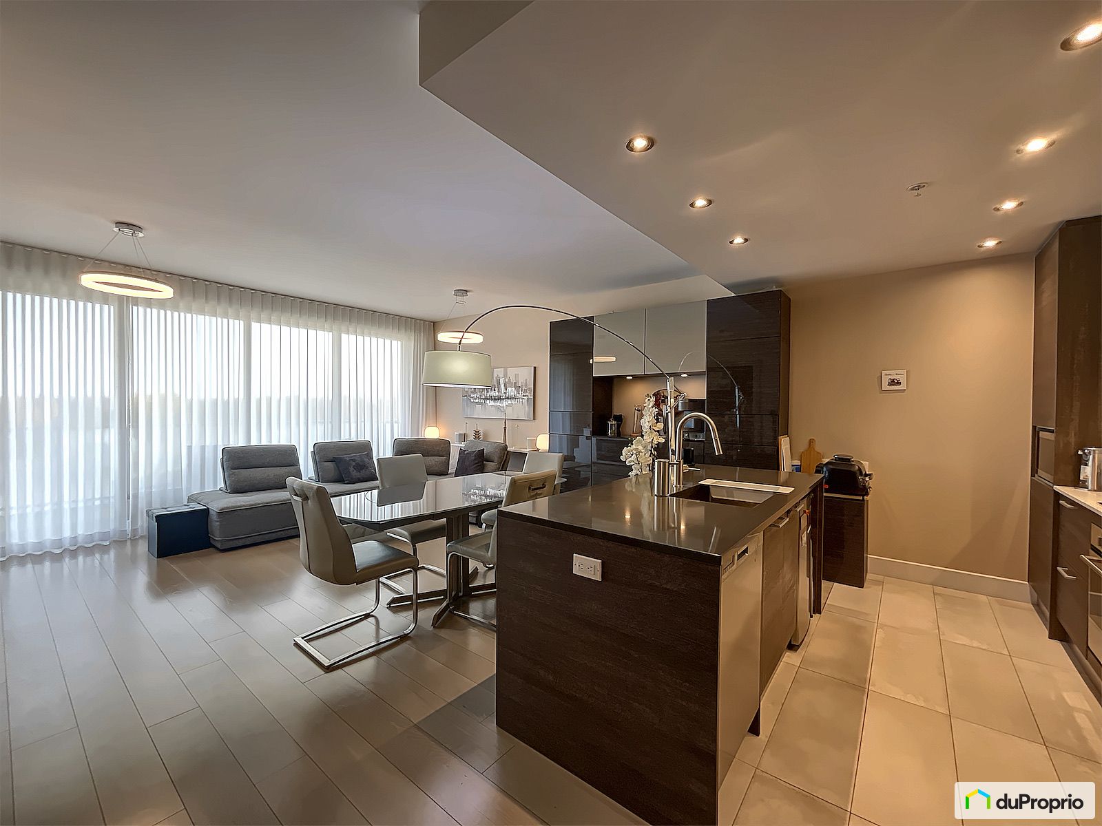 305 9 Boulevard Des Prairies — photo 3