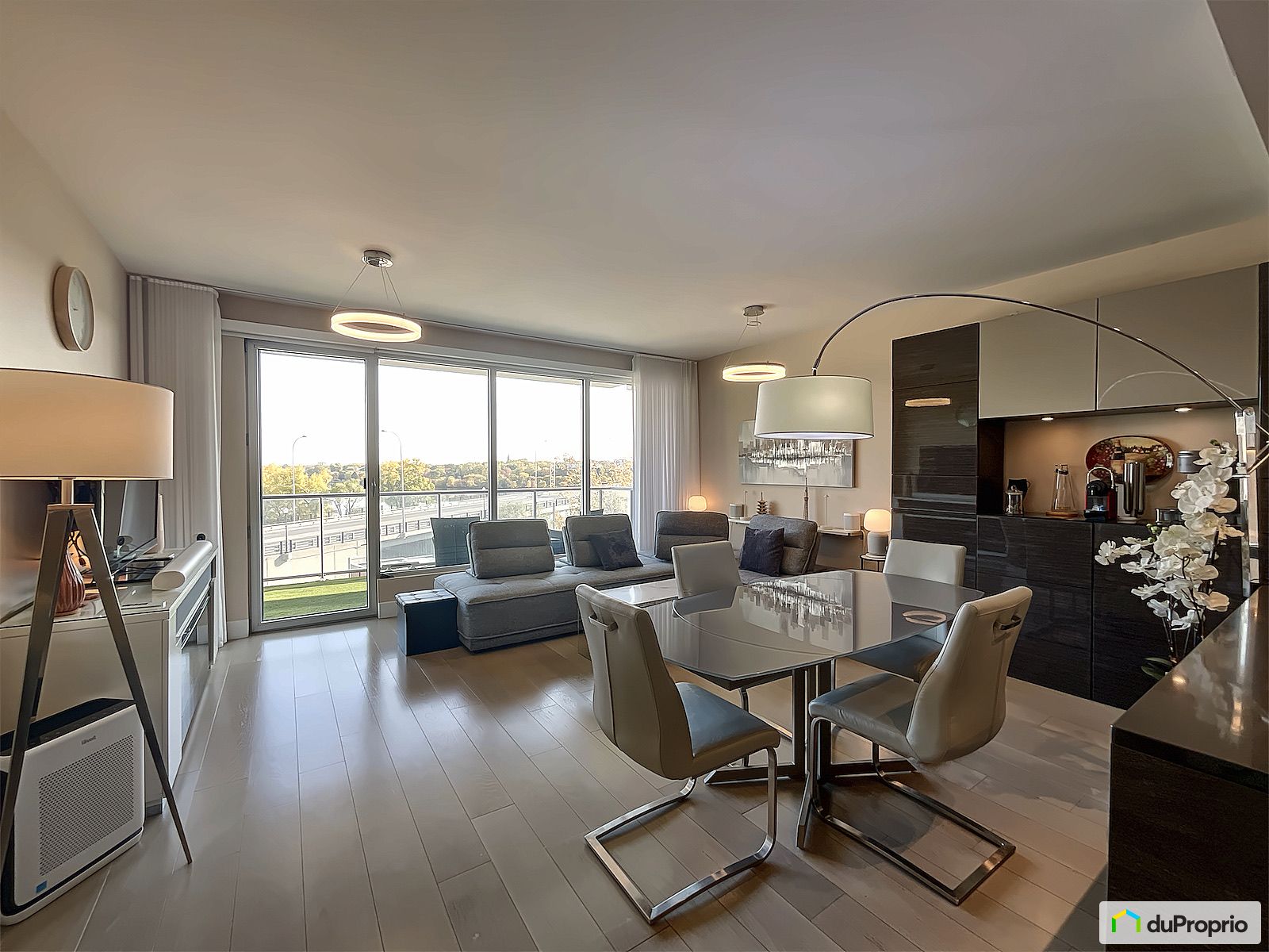 305 9 Boulevard Des Prairies — photo 2