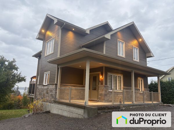 581, rue des Érables, Neuville à vendre