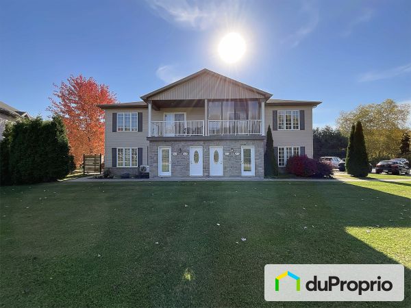 Summer Front - 8427 rue Désilets, Bécancour (Bécancour) for sale