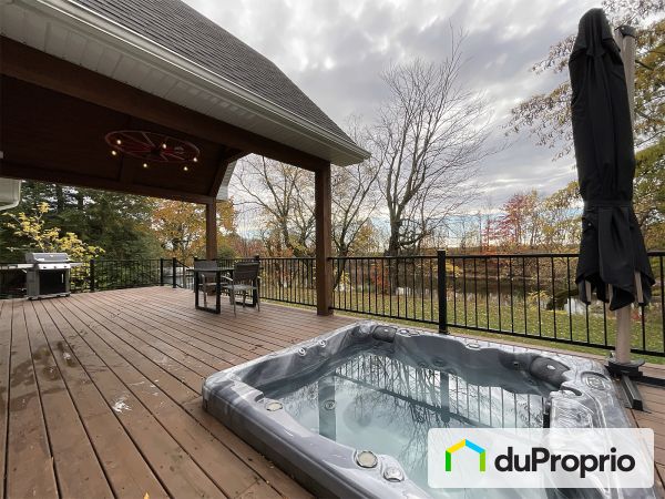 Whirlpool - 480 chemin Magenta, Farnham for sale