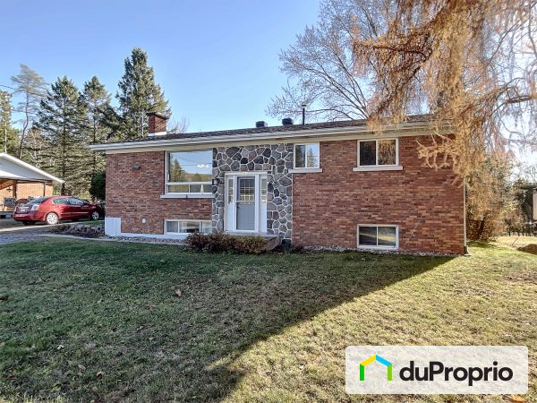 995 rue Fleurent, Mont-Tremblant (St-Jovite) for sale