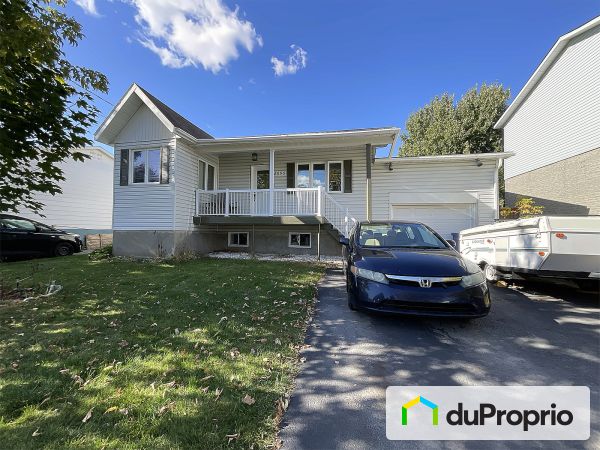 4090 rue Dupras, Longueuil (St-Hubert) for sale