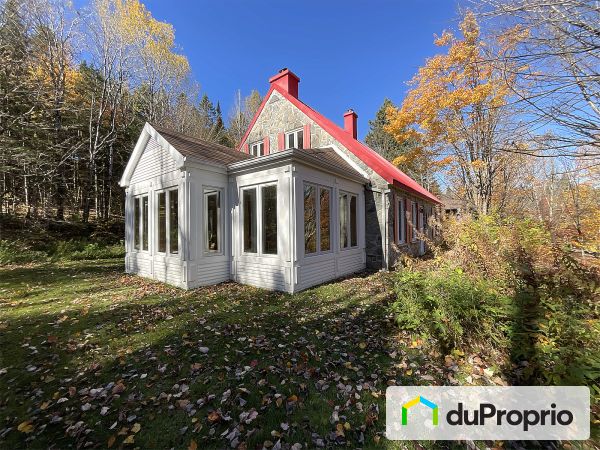 3 rue Bouchard, Ste-Brigitte-De-Laval for sale