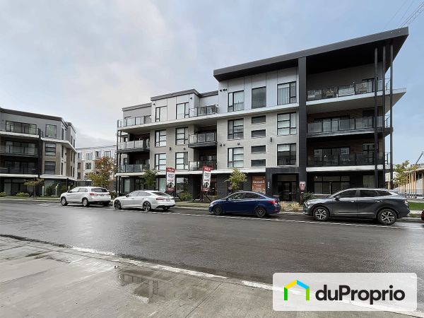 106-455, rue des Marronniers, Candiac à vendre