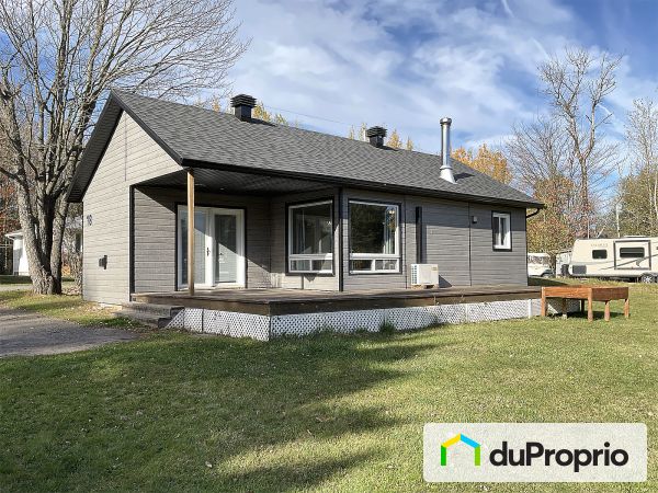 18, rue du Lac, St-Apollinaire à vendre