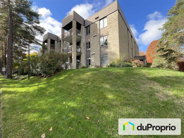 301-1410 rue Desgagné, Sherbrooke (Jacques-Cartier) for sale