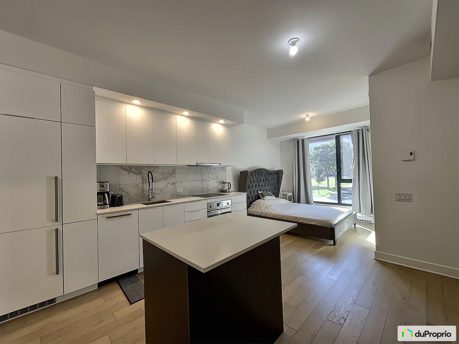 214 1 Boulevard De Maisonneuve — photo 3