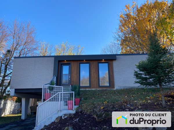 1890 place Beckett, Sherbrooke (Jacques-Cartier) for sale