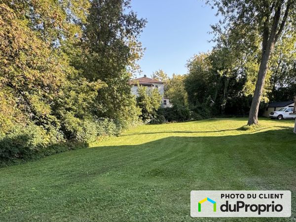 9 rue Saint-Joseph, Ste-Rose for sale