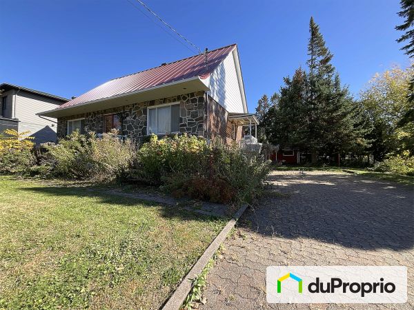 3805 rue de l&#39;Université, Longueuil (St-Hubert) for sale