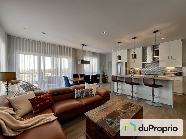 303-3630, rue Roland-Marquette, Longueuil (St-Hubert) à vendre