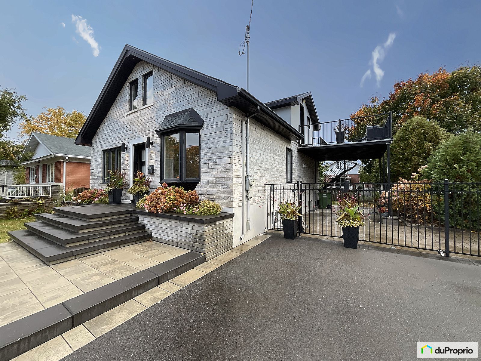 8805 Rue Girardin — photo 1