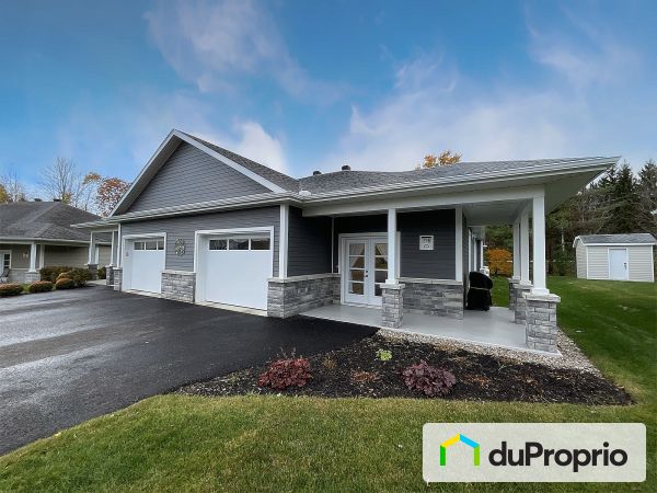 B-77 avenue des Jardins, Orford for sale