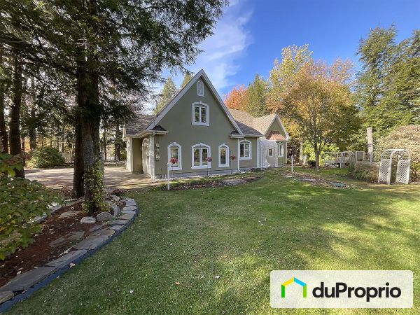 1119 chemin Dunant, Ste-Anne-Des-Lacs for sale