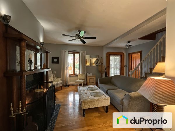 Fireplace - 129 rue d'Adamsville, Bromont for sale