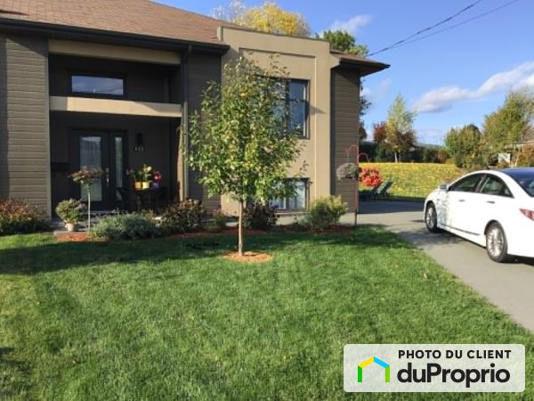 322, 36e Rue, St-Georges à vendre