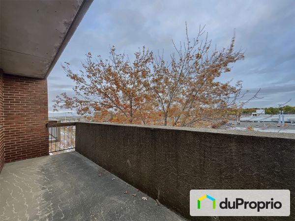 Front Balcony - 606-7000 boulevard des Roseraies, Anjou for sale