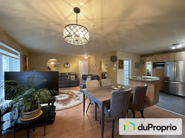 102-4850, Harry Worth, Pierrefonds / Roxboro à vendre