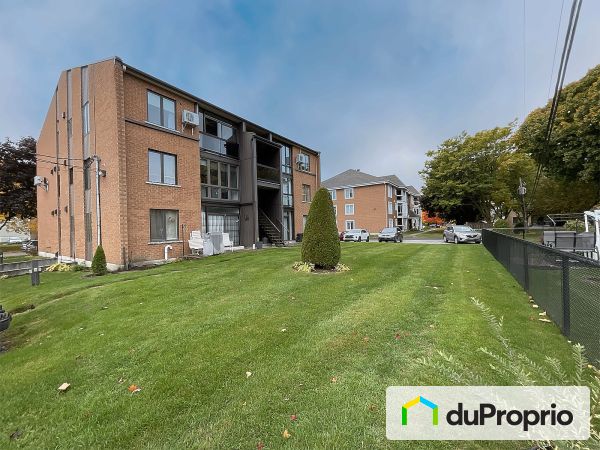 Backyard - 302-3290 avenue Marie-Rivier, St-Hyacinthe for sale