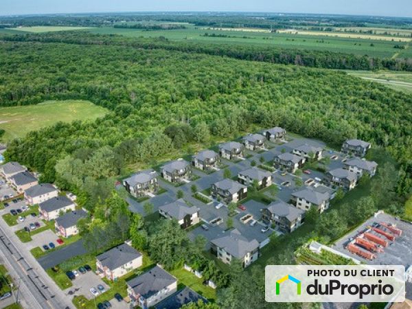 3050, rue Principale, St-Zotique à vendre