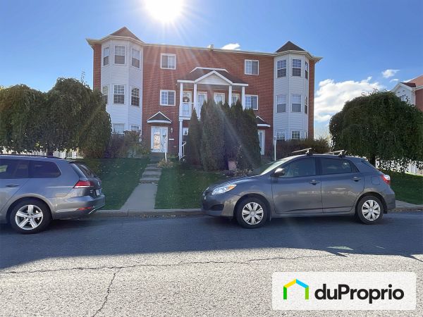 9642, avenue Radisson, Brossard à vendre