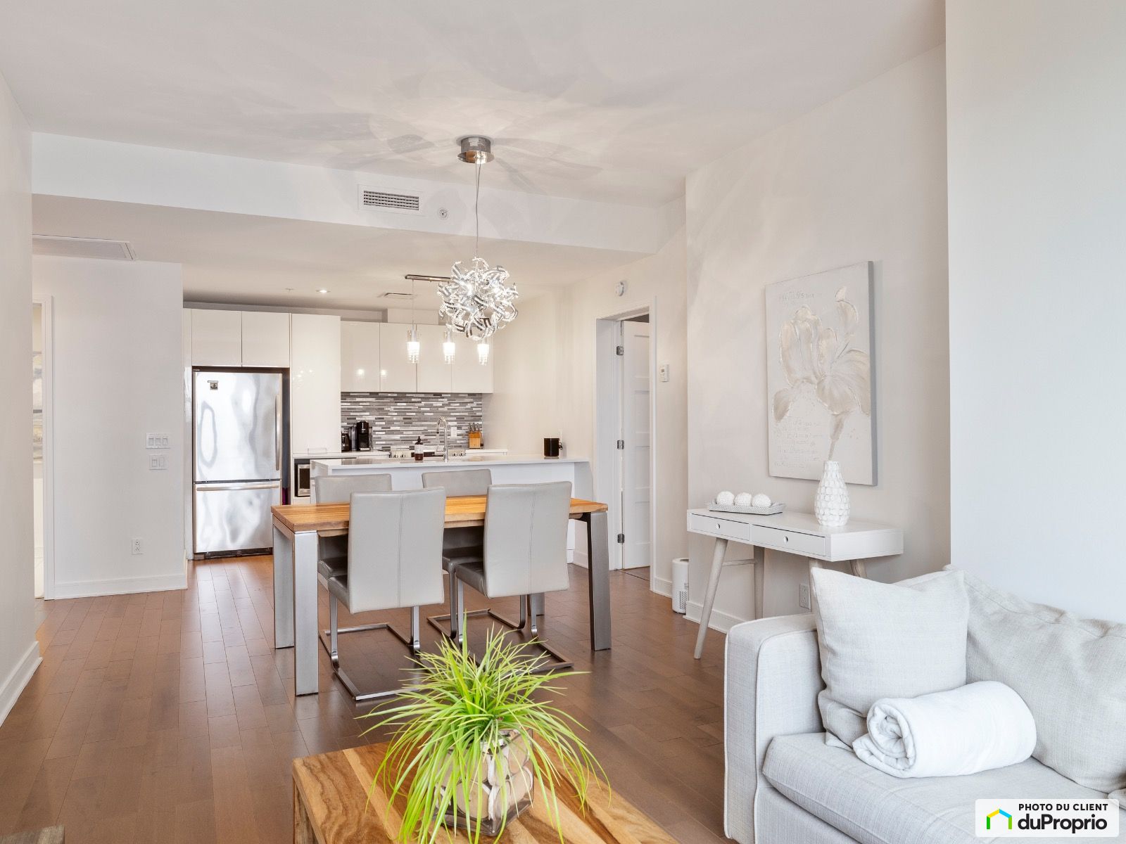 209 299 Rue De La Rotonde — photo 3