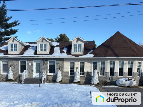 117 rue Sainte-Adèle, St-Charles-Borromée à vendre