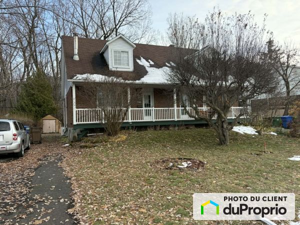 416, rue Forest, Mont-St-Hilaire à vendre