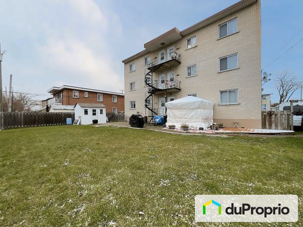 1-2-3-4-5-6 -7-8 68 Rue Sainte-Anne, L'île-Bizard / Sainte-Geneviève for sale