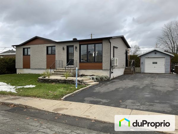 587 rue Robert, Contrecoeur for sale