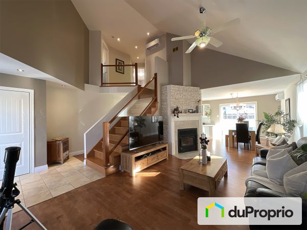 2632 rue Jacinthe, Vaudreuil-Dorion for sale