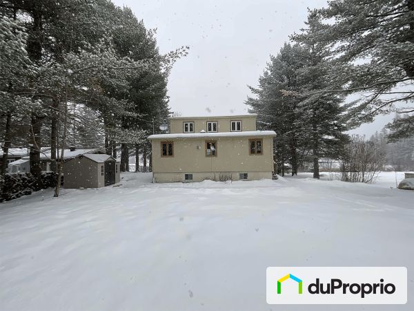 185 Terrasse Jasper, Chertsey for sale