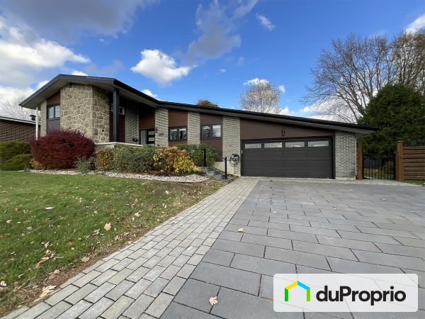 7175, boulevard Milan, Brossard à vendre