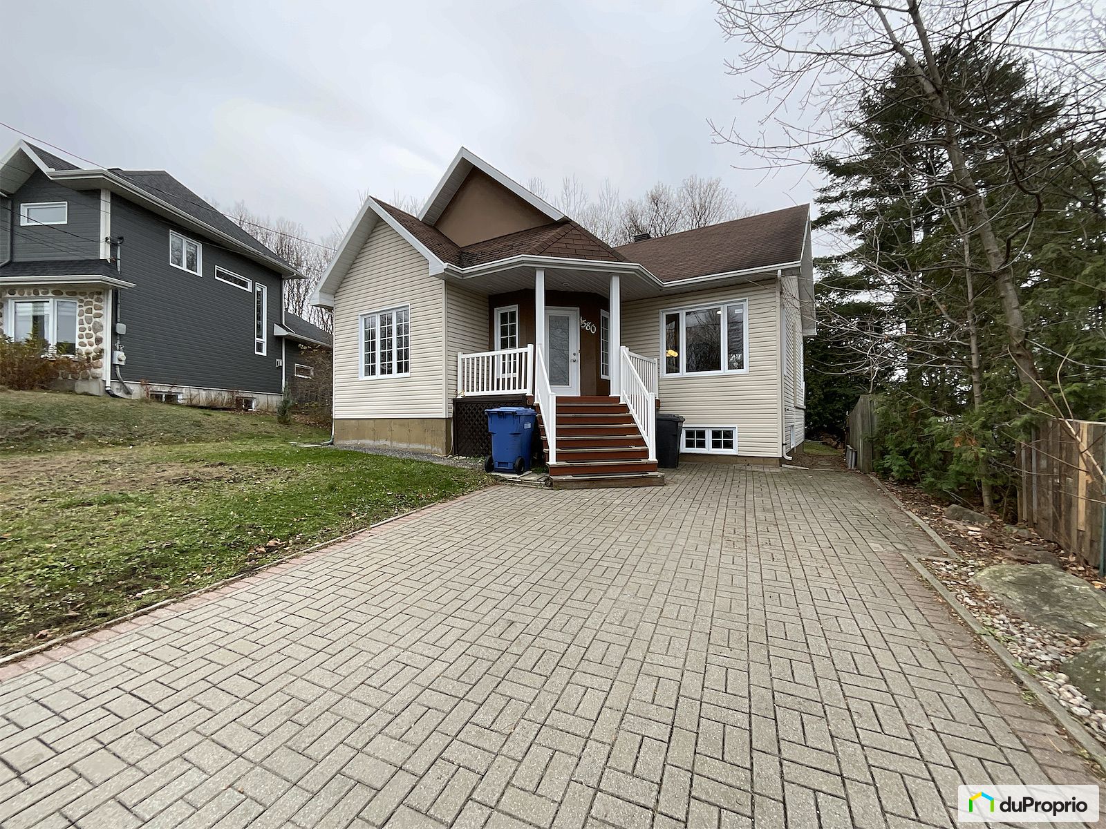 1580 Rue Du Capitolin — photo 3