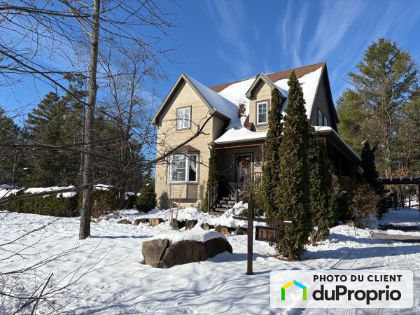 112 rue de l&#39;Aquilon, Ste-Sophie for sale