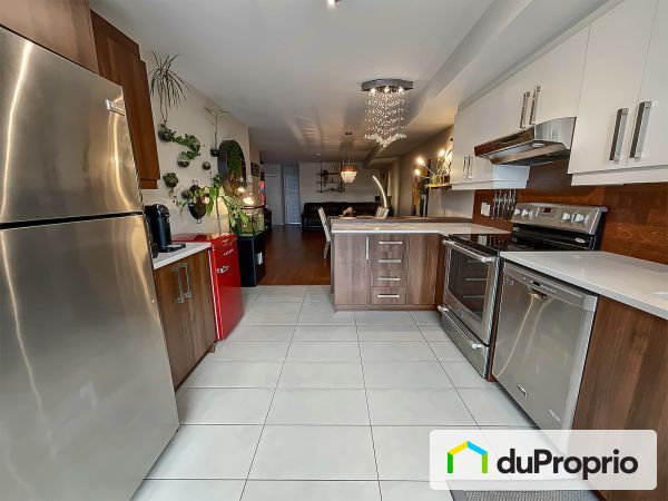 7-8152A rue de Bordeaux, Villeray / St-Michel / Parc-Extension for sale