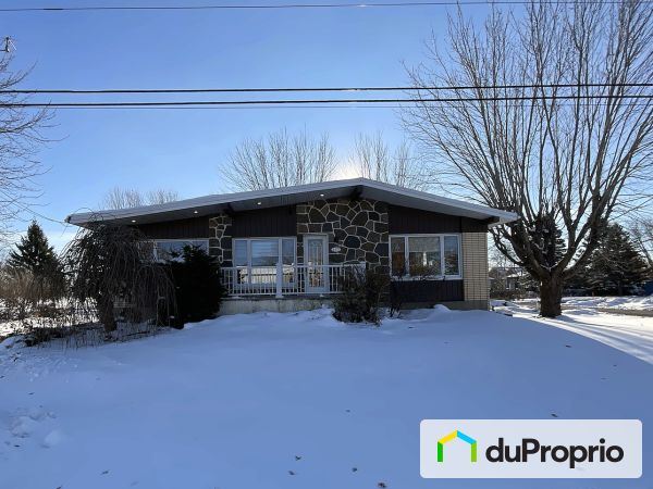 277, 5e avenue, Ste-Hélène-De-Bagot à vendre