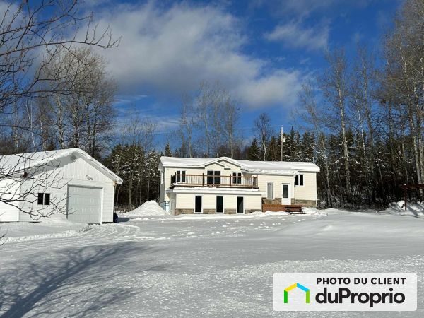 85, chemin Grandmont, Amos à vendre