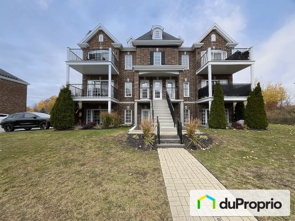 2155 rue de la Salamandre, Ste-Marthe-Sur-Le-Lac for sale