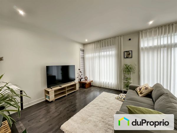 Living Room - 4089 rue Régina-Gagnon, Longueuil (St-Hubert) for sale