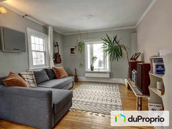 2819, rue Berthier, Jonquière (Arvida) à vendre