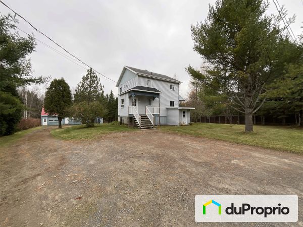 704, chemin du Lac, Neuville à vendre