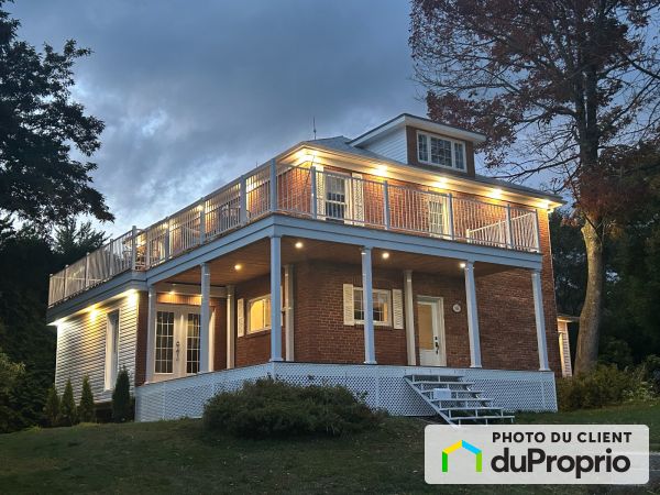 895 rue Claude, Magog for sale