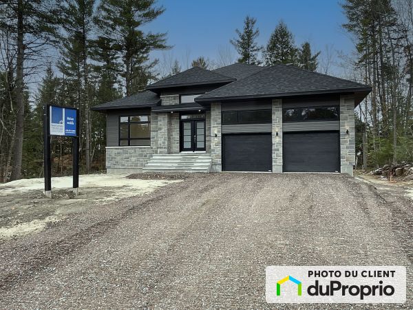 1279, rue des Iles, St-Jérôme (Bellefeuille) à vendre